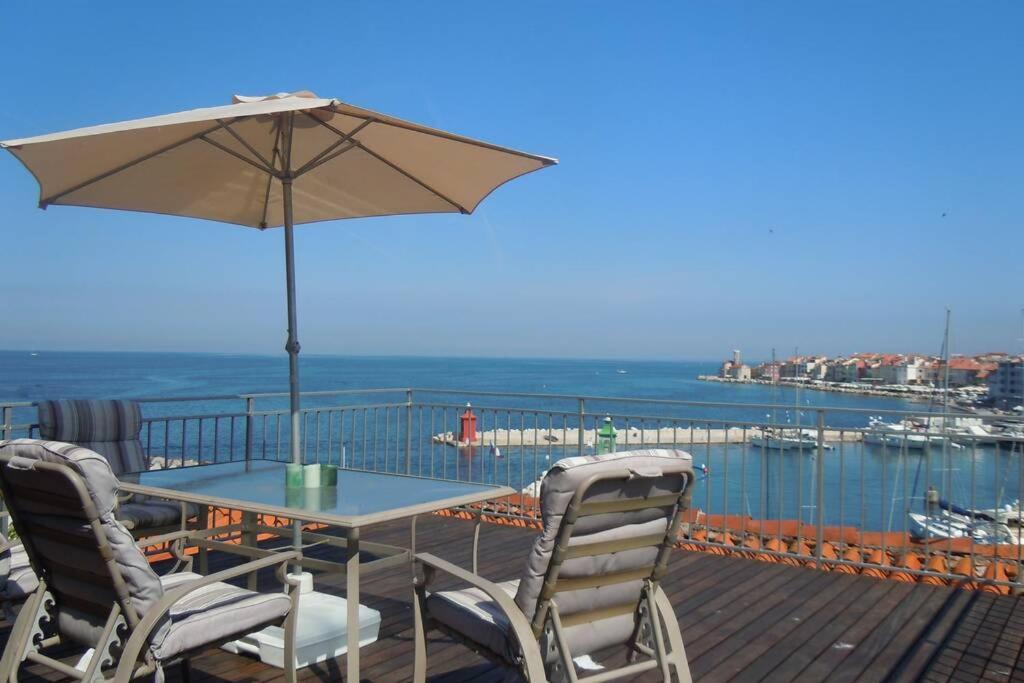 Unique Spacious Apartment With Terrace Piran Luaran gambar